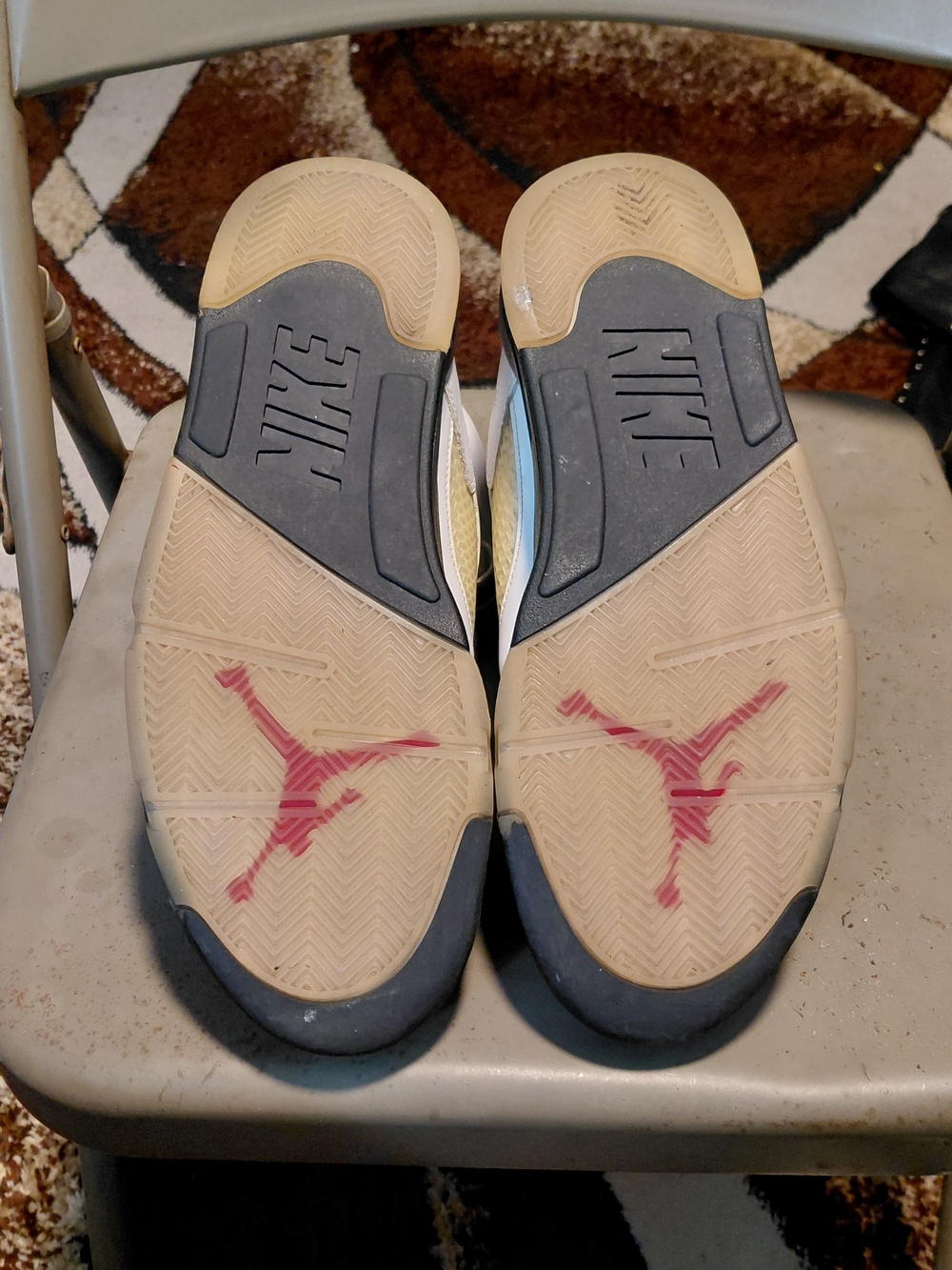 Air Jordan White and Red Basketball Sneakers Men's Size 10.5 - Picture 5 of 5